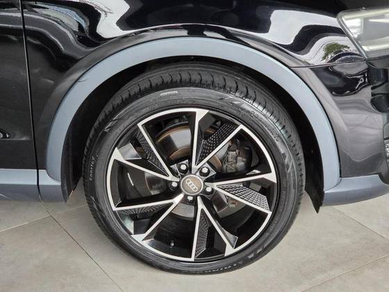 AUDI Q3 2.0 TFSI AMBIENTE QUATTRO 4P GASOLINA S TRONIC